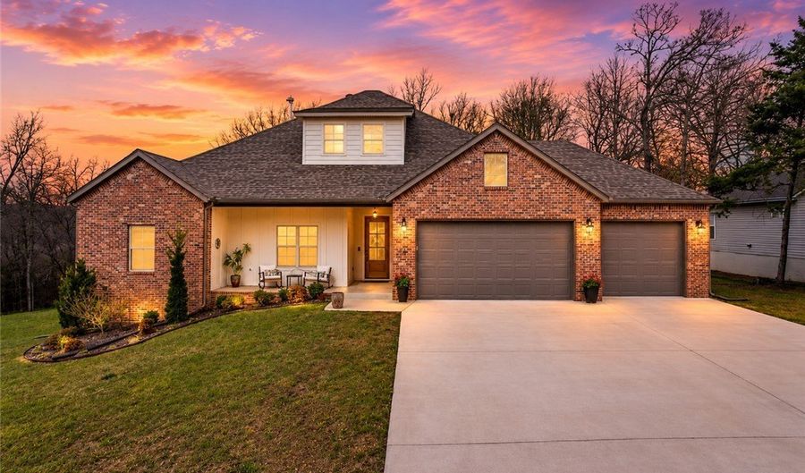 4 Moreton Ln, Bella Vista, AR 72714 - 3 Beds, 3 Bath