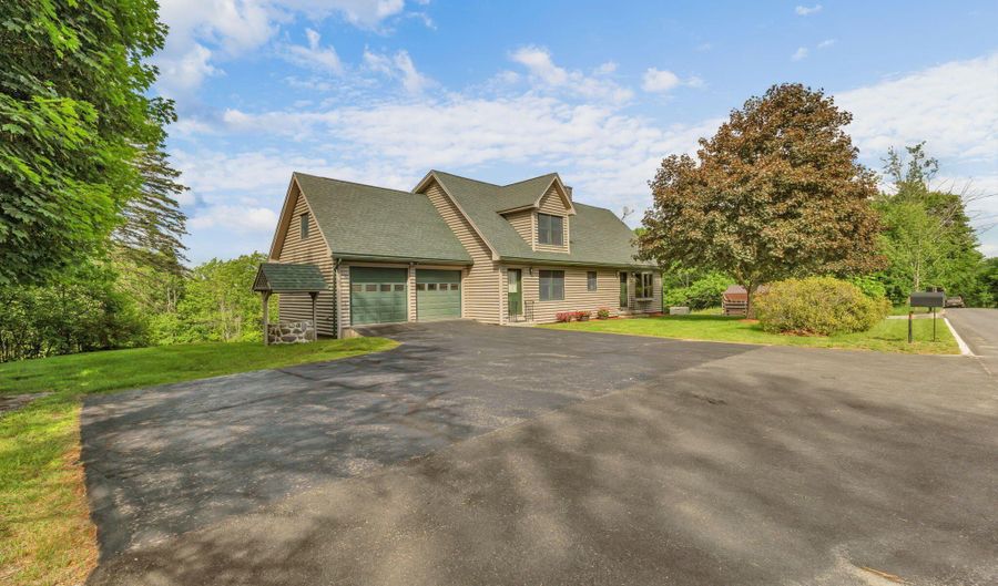 229 Hersey Hill Rd, Auburn, ME 04210 - 3 Beds, 4 Bath