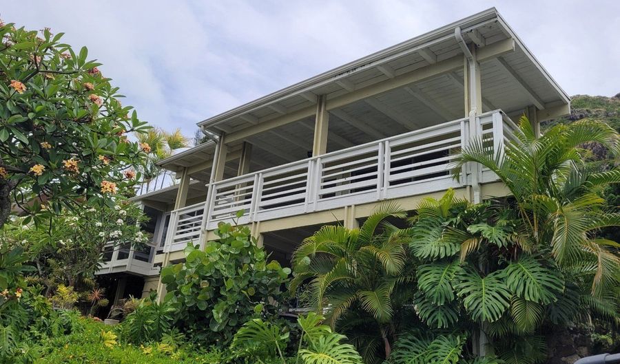 1069 Aalapapa Dr Upper, Kailua, HI 96734 - 3 Beds, 2 Bath