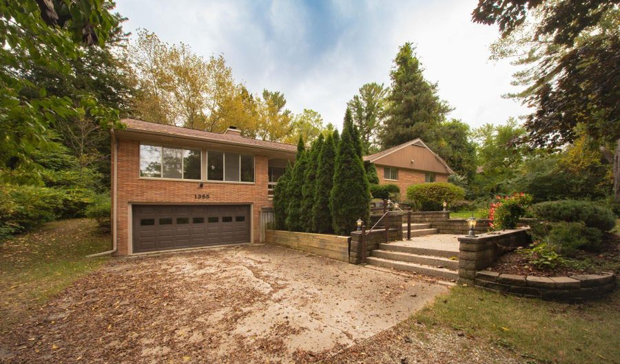 1365 Chalmers Dr, Ann Arbor, MI 48104 - 4 Beds, null Bath