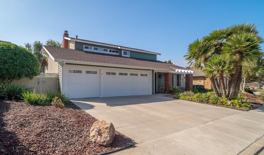 2693 Vancouver St, Carlsbad, CA 92010 - 3 Beds, 3 Bath