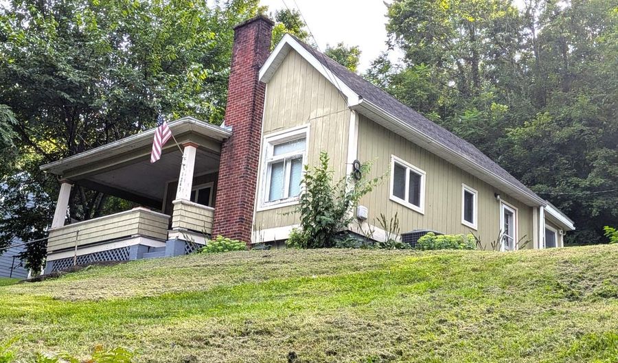 11243 State Road 56, Aurora, IN 47001 - 2 Beds, 1 Bath