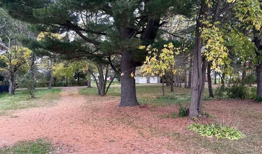 1016 4TH Ave, Antigo, WI 54409 - 4 Beds, 3 Bath