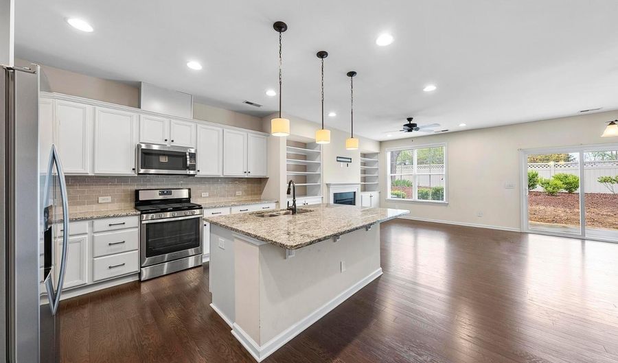 854 New Derby Ln, Apex, NC 27523 - 3 Beds, 3 Bath
