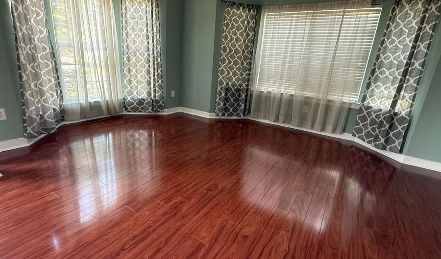 886 WINDROW Way, Magnolia, DE 19962 - 5 Beds, 5 Bath