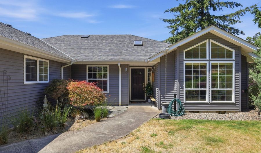 33833 SUNNYVIEW Dr, Albany, OR 97322 - 4 Beds, 3 Bath