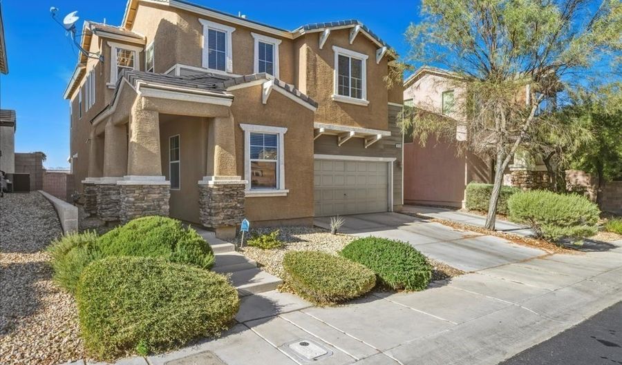 933 Wagner Valley St, Henderson, NV 89052 - 5 Beds, 4 Bath