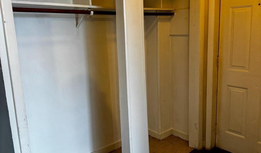 6604 ODONNELL St A, Baltimore, MD 21224 - 2 Beds, 1 Bath