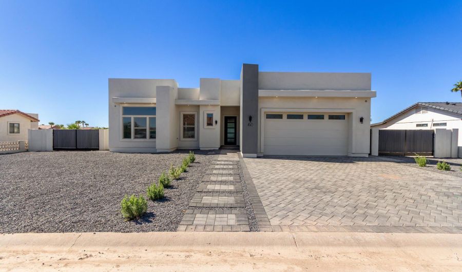 14730 S RORY CALHOUN Dr, Arizona City, AZ 85123 - 3 Beds, 2 Bath