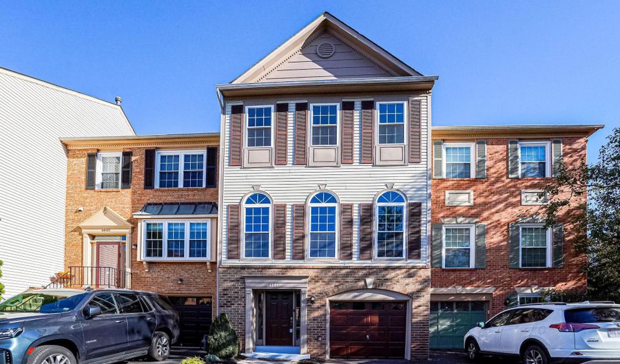 44021 GALA Cir, Ashburn, VA 20147 - 3 Beds, 3 Bath