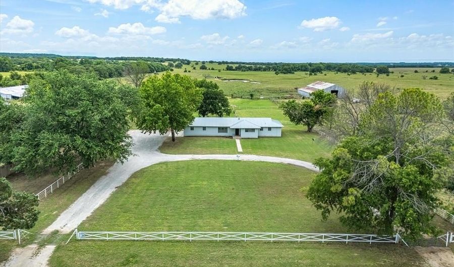 1411 Parker Dairy Rd, Alvord, TX 76225 - 3 Beds, 3 Bath