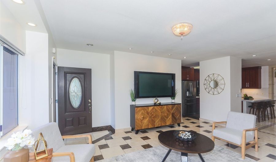 92-324 Kewai Pl, Kapolei, HI 96707 - 4 Beds, 4 Bath