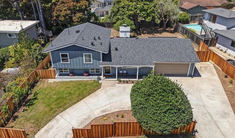 806 Clubhouse Dr, Aptos, CA 95003 - 4 Beds, 3 Bath