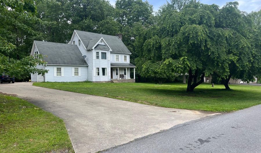 115 Jefferson Dr, Beaver, WV 25813 - 3 Beds, 3 Bath