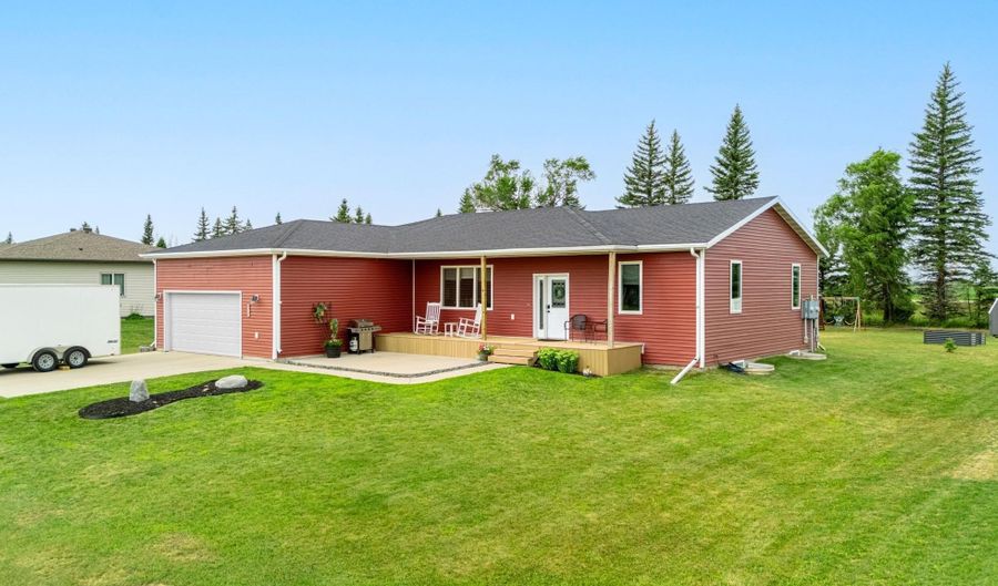 503 Sheyenne Dr, Abercrombie, ND 58001 - 4 Beds, 3 Bath