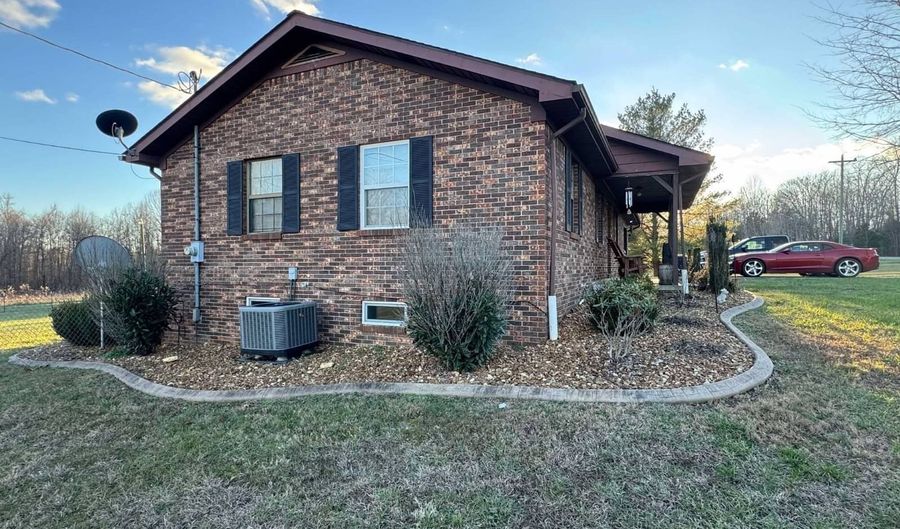 6969 KY Hwy 639 S, Albany, KY 42602 - 3 Beds, 2 Bath