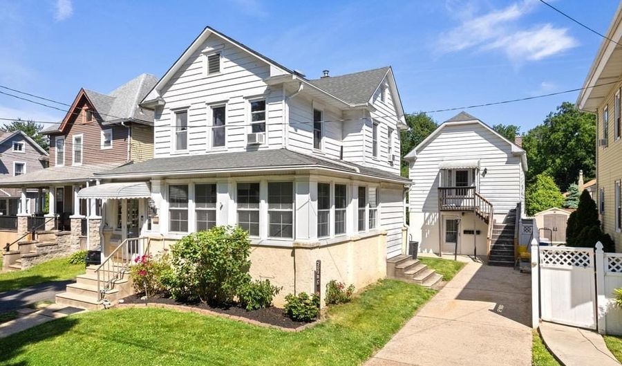 203 ALBANY Ave, Barrington, NJ 08007 - 5 Beds, 0 Bath