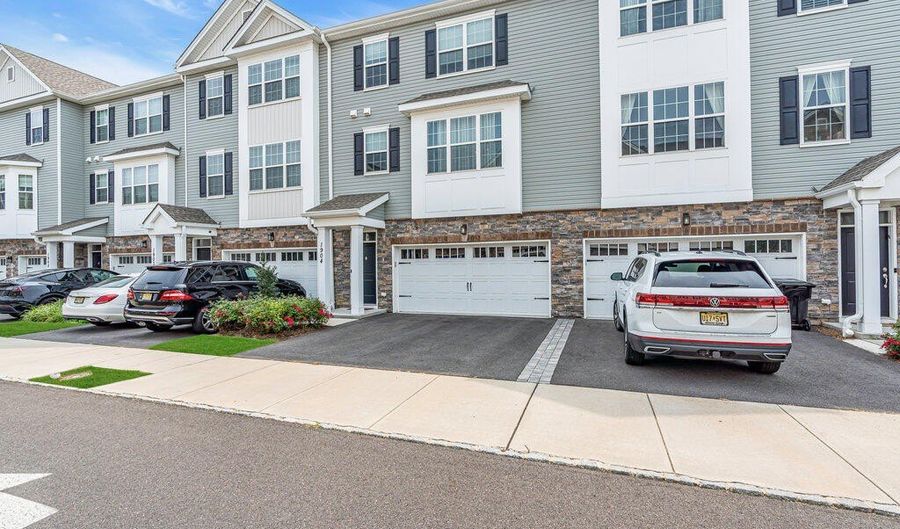 1904 Evans Ln, Middletown, NJ 07748 - 4 Beds, 4 Bath