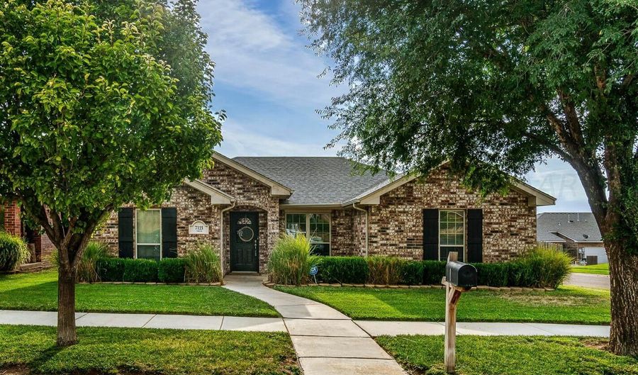 7121 NICK St, Amarillo, TX 79119 - 3 Beds, 2 Bath