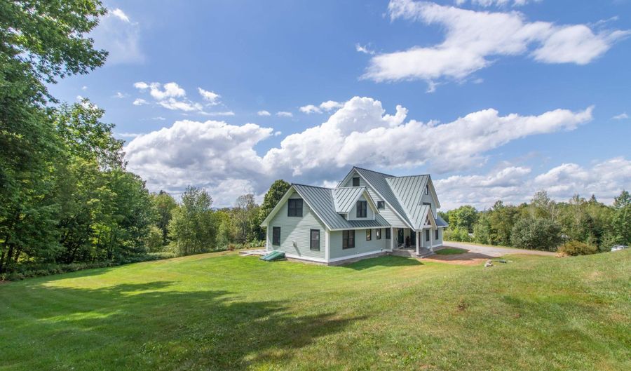 310 Alpine Ln, Burke, VT 05832 - 4 Beds, 4 Bath
