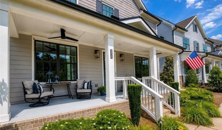 6410 Halcyon Garden Dr, Alpharetta, GA 30005 - 4 Beds, 4 Bath