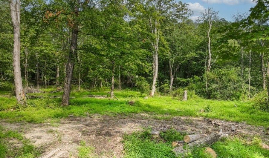 Florence Ln, Andover, NJ 07860 - 0 Beds, 0 Bath