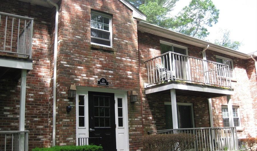22 Kingswood Dr 6F, Abington, MA 02351 - 1 Beds, 1 Bath
