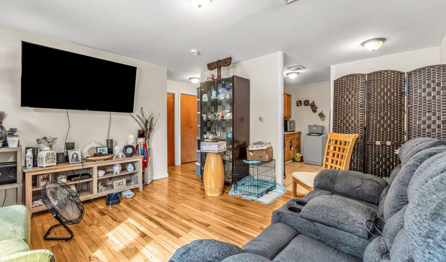 242 Pearl Harbor St, Bridgeport, CT 06610 - 5 Beds, 4 Bath