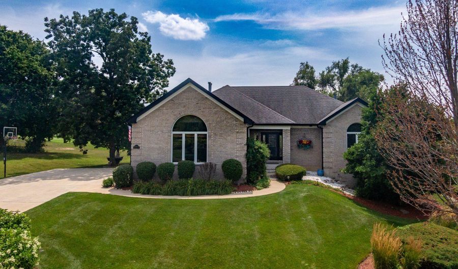 24877 W Nicklaus Way, Antioch, IL 60002 - 4 Beds, 3 Bath