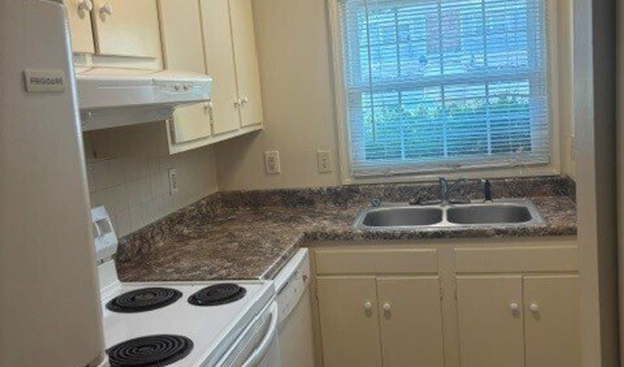 180 Chalfont Ln 4, Athens, GA 30606 - 2 Beds, 3 Bath