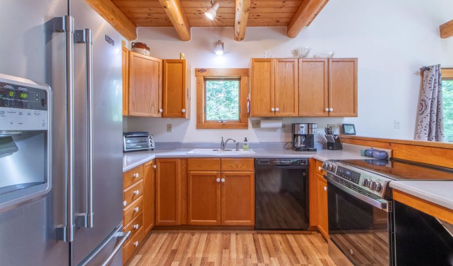 29 Roundy Brook Rd, Burke, VT 05871 - 3 Beds, 1 Bath