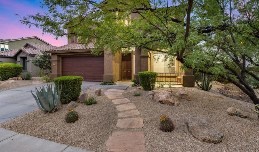 3419 W THOREAU Ln, Anthem, AZ 85086 - 5 Beds, 4 Bath