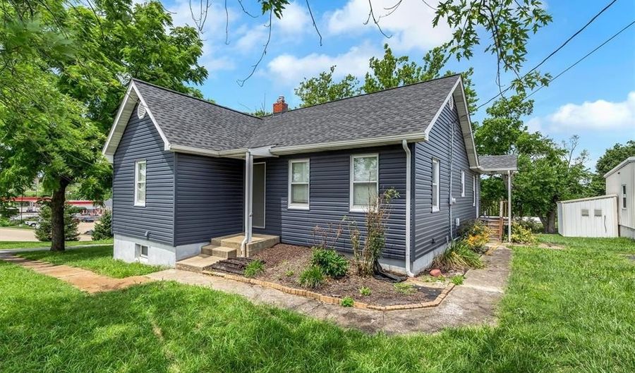 1521 Big Bill Rd, Arnold, MO 63010 - 5 Beds, 2 Bath