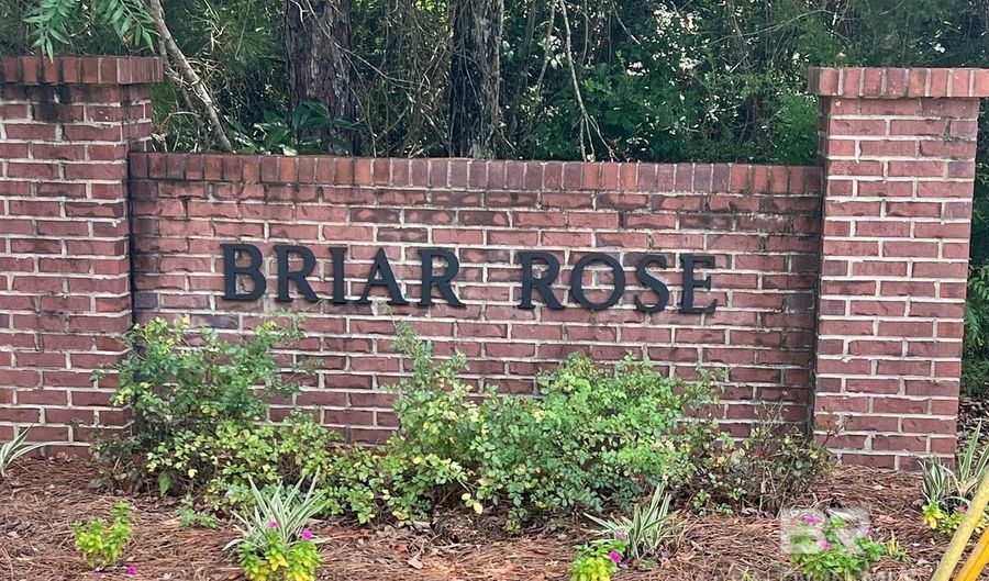 803 Rosemary Cir, Bay Minette, AL 36507 - 4 Beds, 2 Bath