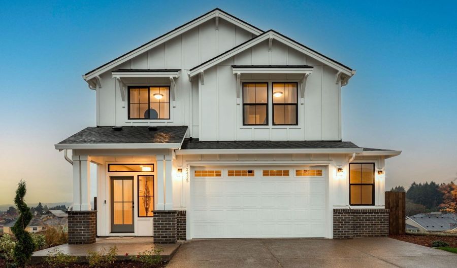 12435 SW SILVERTIP St, Beaverton, OR 97007 - 4 Beds, 3 Bath