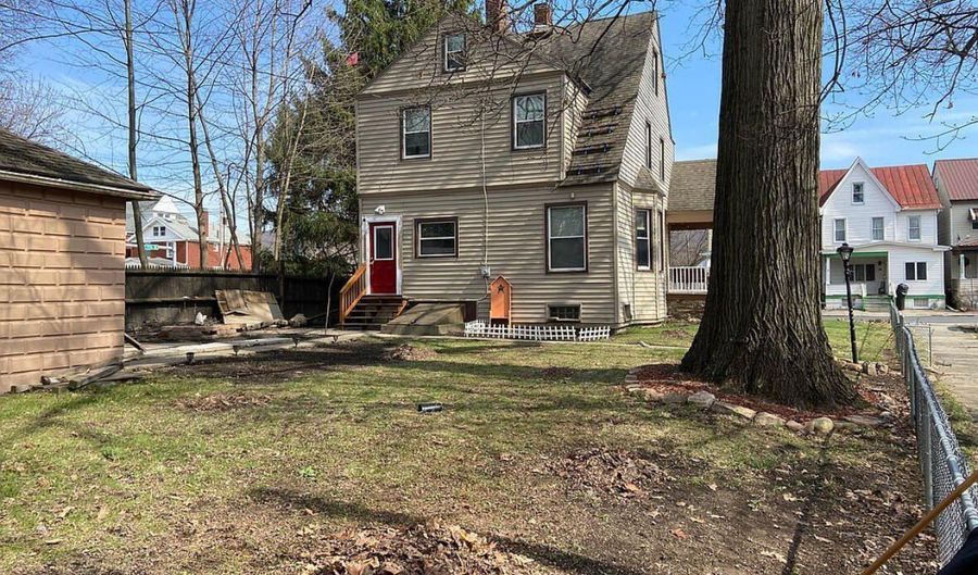 1716 First Ave, Altoona, PA 16602 - 3 Beds, 1 Bath