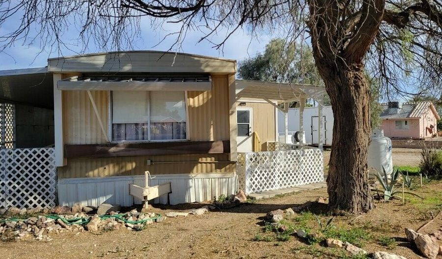 27897 Evans Ave, Bouse, AZ 85325 - 1 Beds, 1 Bath