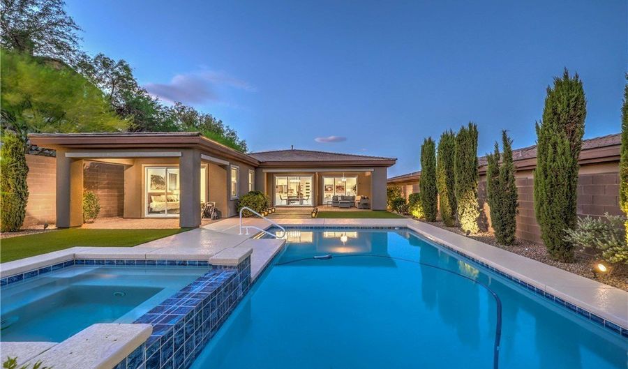 118 Reflection Cove Dr, Henderson, NV 89011 - 3 Beds, 2 Bath