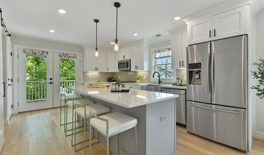 176 Medford St 176, Arlington, MA 02474 - 4 Beds, 3 Bath