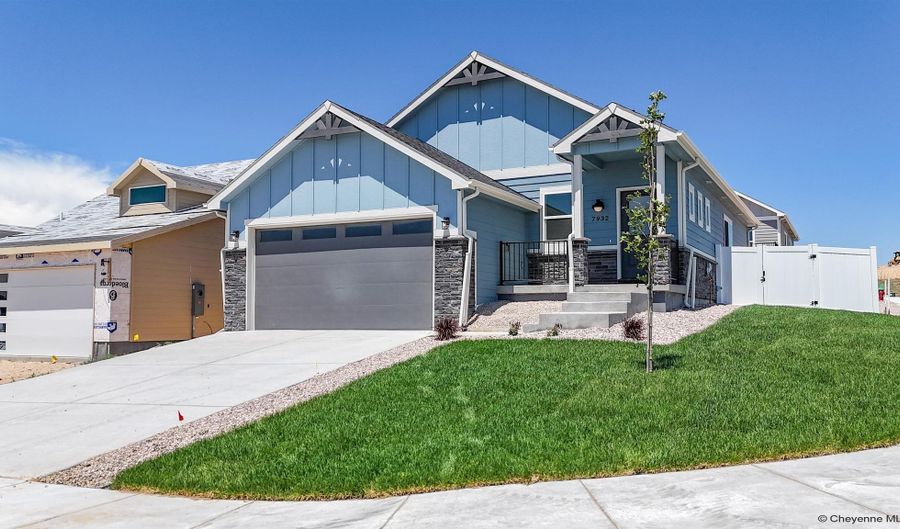 7932 WILDERNESS Trl, Cheyenne, WY 82001 - 2 Beds, 2 Bath