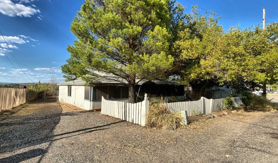 30 E Hance St, Camp Verde, AZ 86322 - 3 Beds, 2 Bath