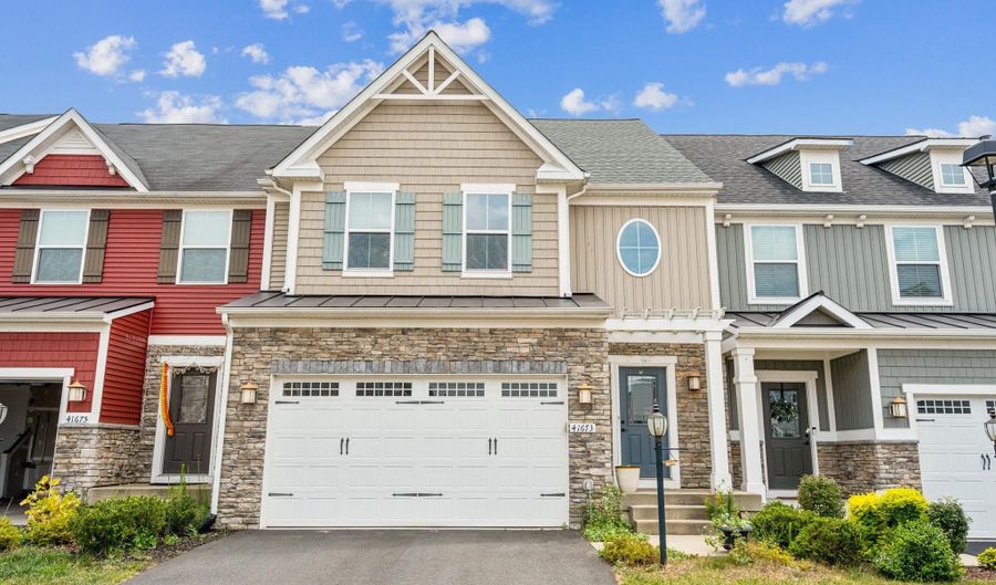 41673 MCMONAGLE Sq, Aldie, VA 20105 - 3 Beds, 4 Bath