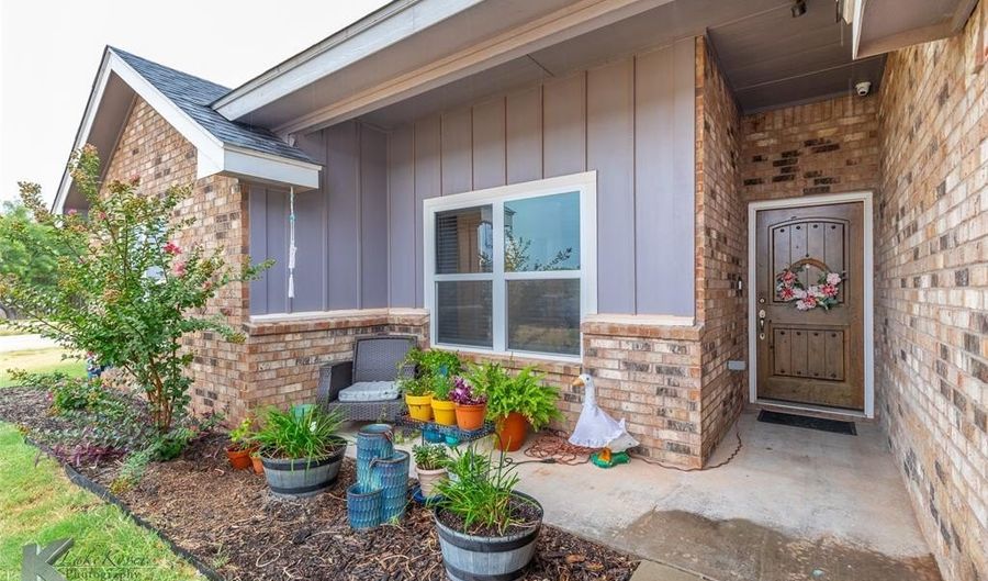 235 Hog Eye Rd, Abilene, TX 79602 - 4 Beds, 2 Bath