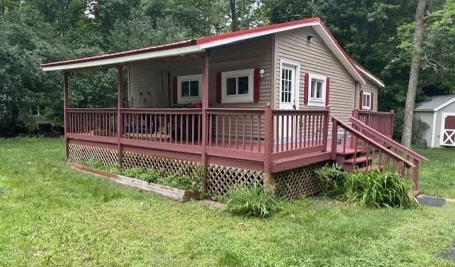 36 Island Dr, Bridport, VT 05734 - 2 Beds, 1 Bath
