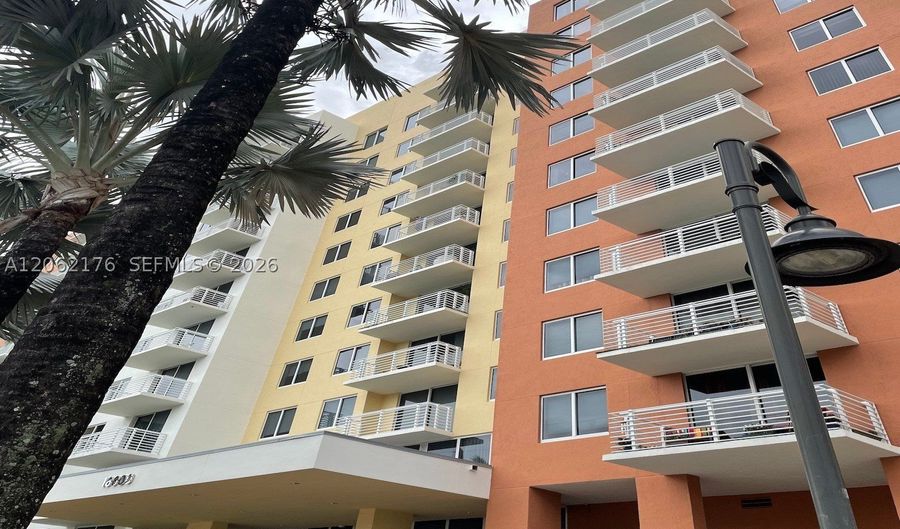18800 NE 29th Ave 418, Aventura, FL 33180 - 3 Beds, 2 Bath
