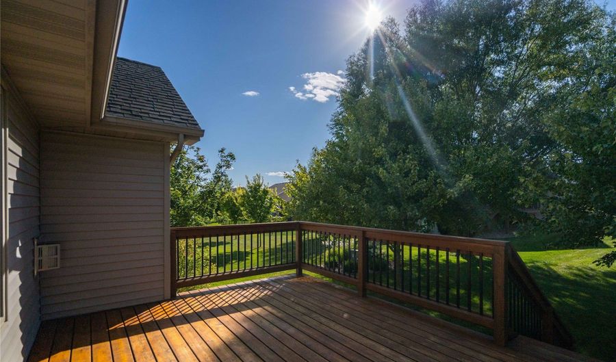 1212 NW Rolling Rock Rd, Ankeny, IA 50023 - 5 Beds, 3 Bath