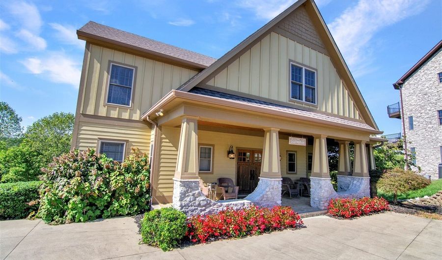 272 Eagle Point Dr, Austin, KY 42123 - 6 Beds, 6 Bath