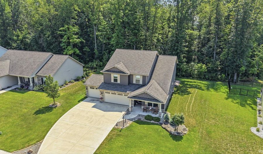 5525 Kodiak Trl, Auburn, IN 46706 - 4 Beds, 3 Bath