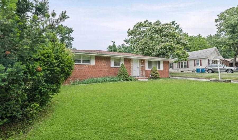 3120 Hawthorne Blvd, Alton, IL 62002 - 3 Beds, 2 Bath