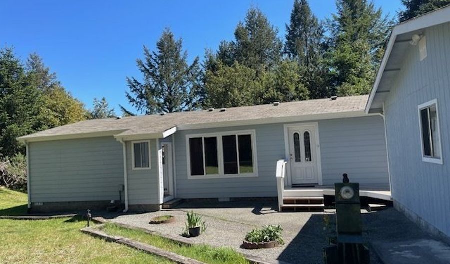 98427 VAN PELT Dr, Brookings, OR 97415 - 3 Beds, 2 Bath